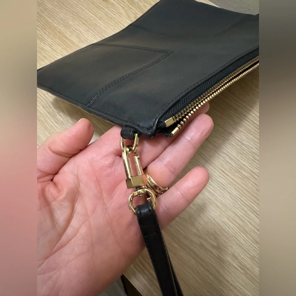 Tory Burch BLOCK-T TRAVEL MEDIUM POUCH black leather - Picture 4 of 5